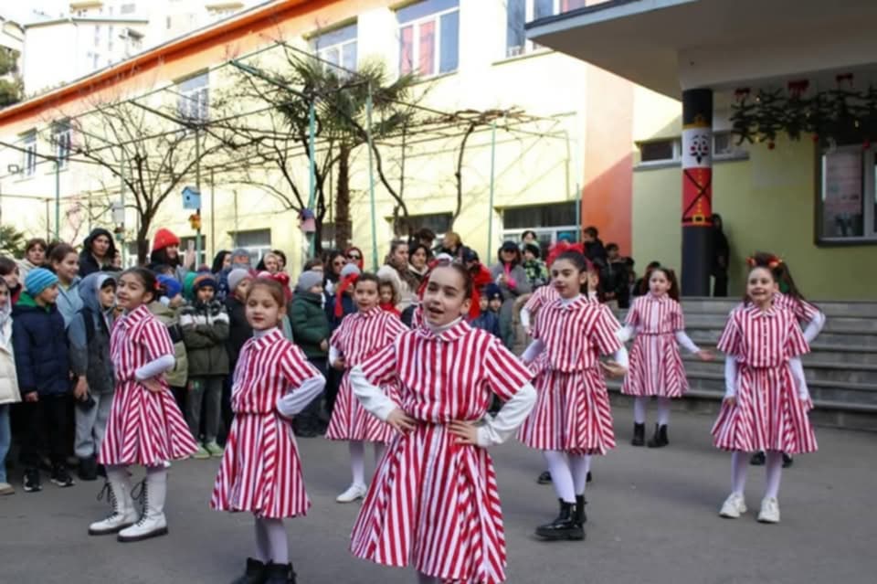 სკოლის ფოტო 12